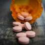 Years of opioid use do not improve chronic back pain, study finds