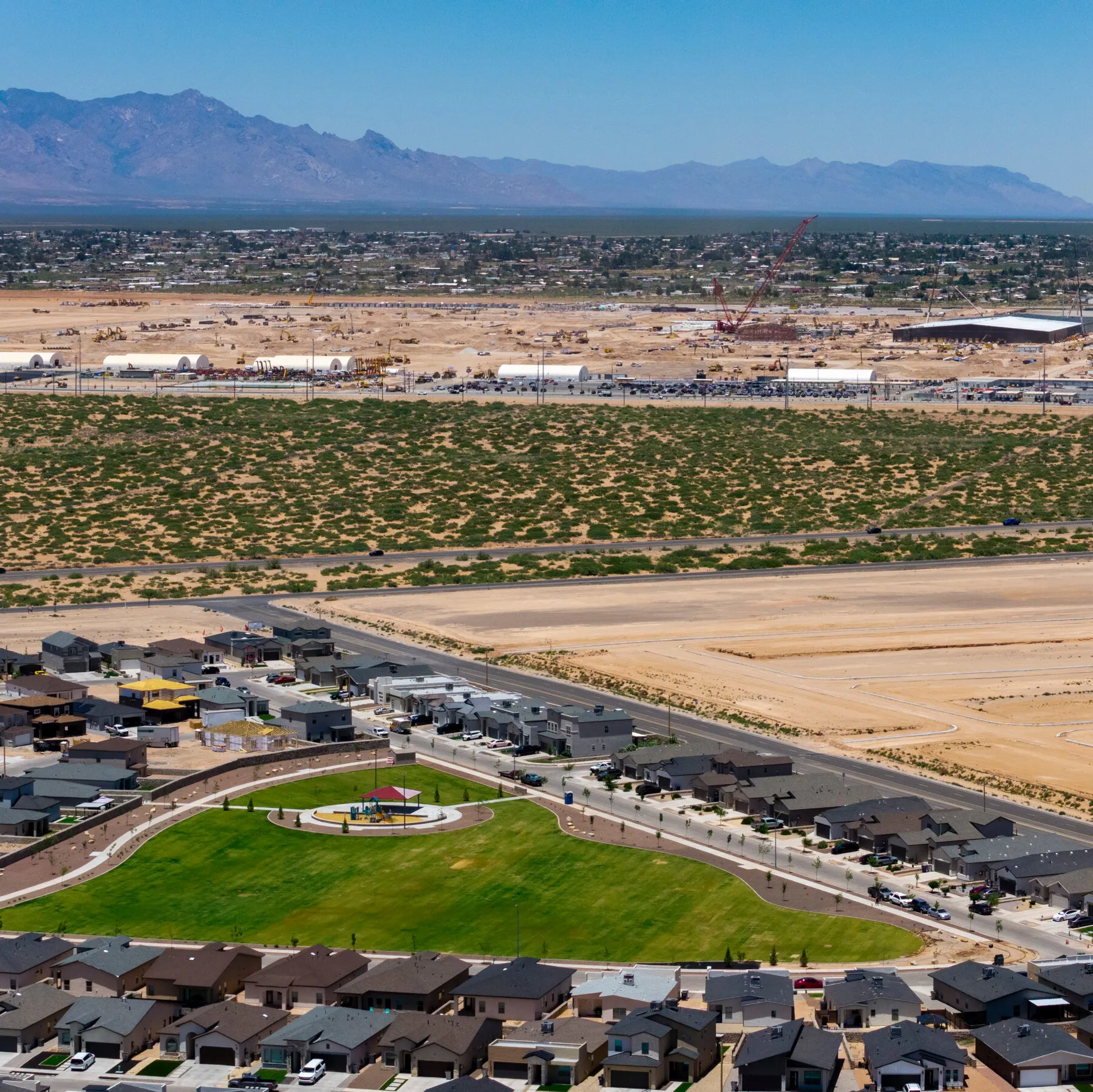 A.I. Data Center Pollution Poses Health Threat, Former E.P.A. Officials Warn
